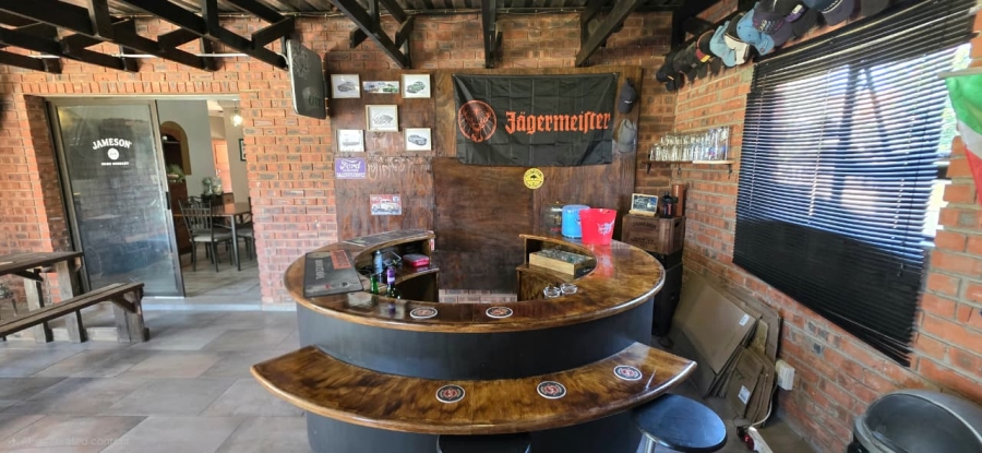 3 Bedroom Property for Sale in Naudeville Free State